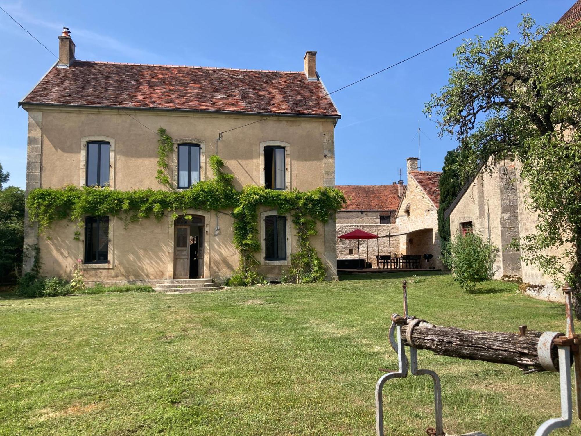 Le Presbytere - Touillon, Jacuzzi, 4 Chambres Pour 10 Экстерьер фото